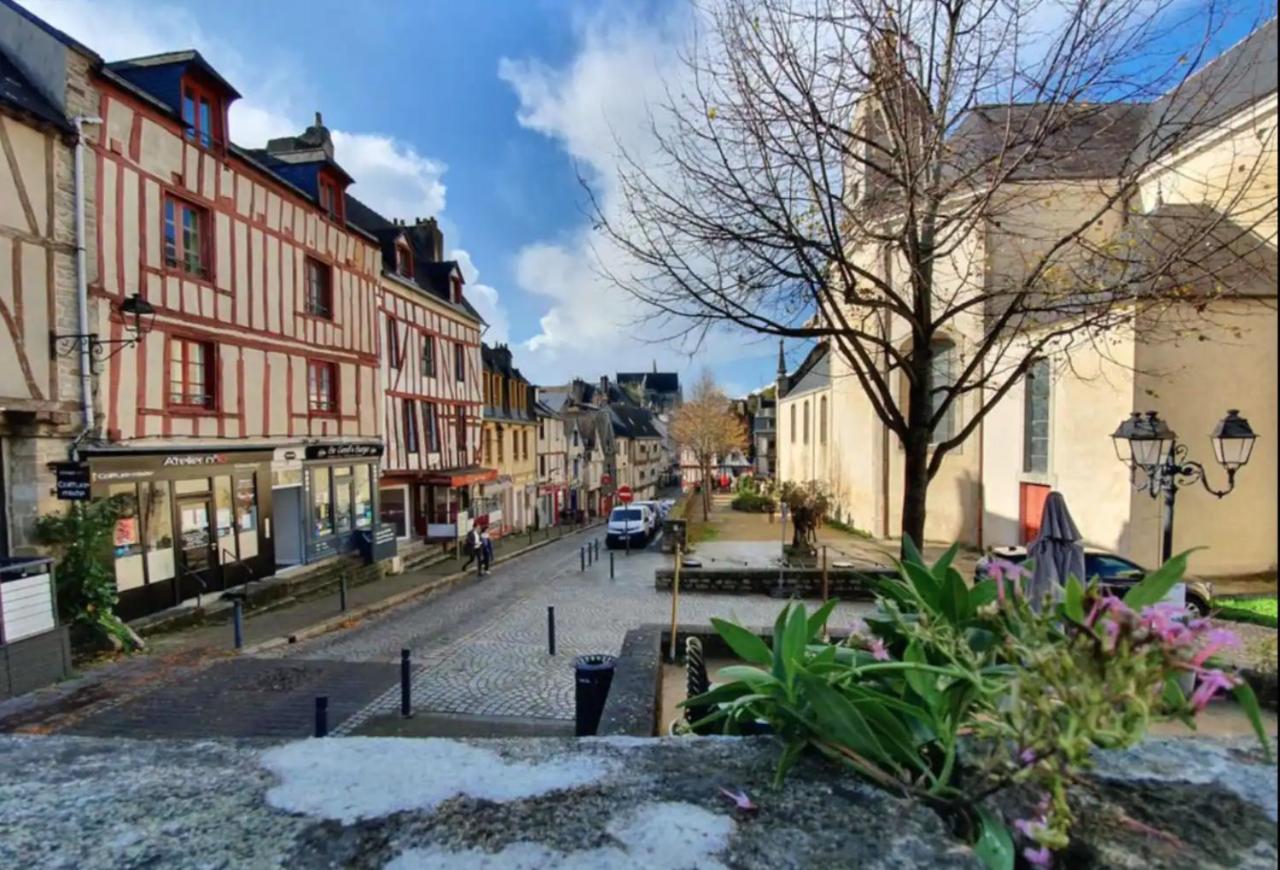 Le Patio, Coeur De Ville Avec Garage Et Jardin Vannes Bagian luar foto