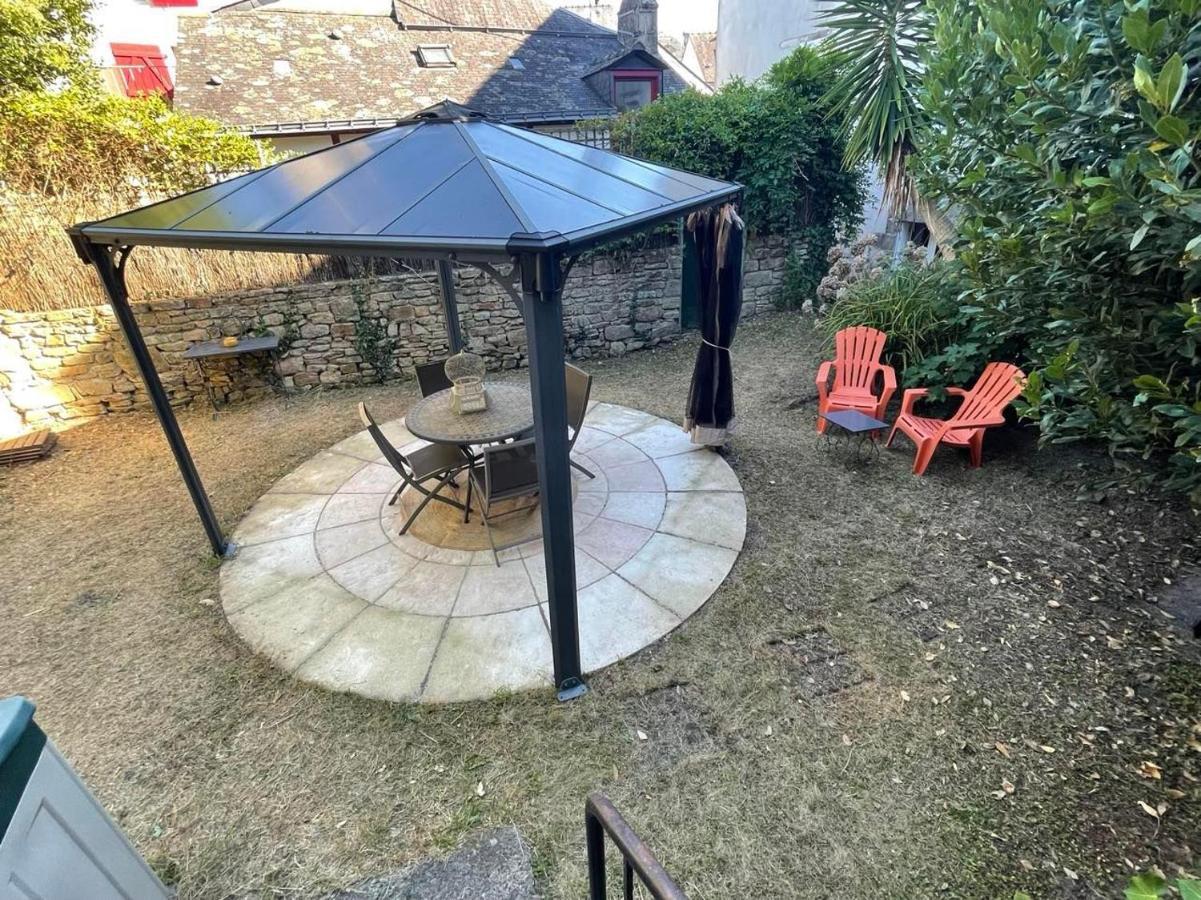 Le Patio, Coeur De Ville Avec Garage Et Jardin Vannes Bagian luar foto