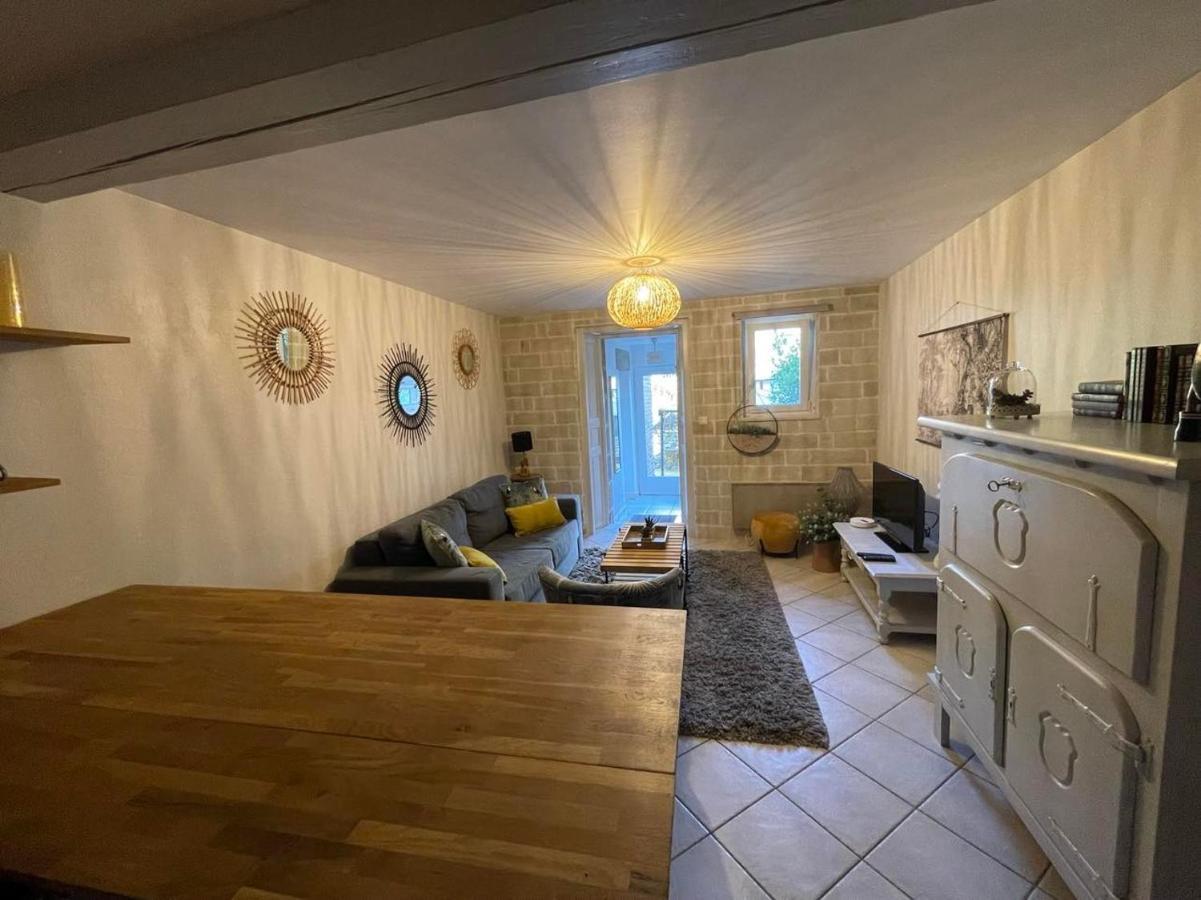 Le Patio, Coeur De Ville Avec Garage Et Jardin Vannes Bagian luar foto