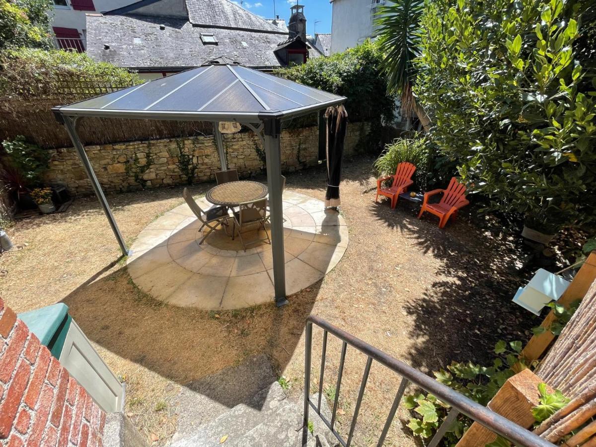 Le Patio, Coeur De Ville Avec Garage Et Jardin Vannes Bagian luar foto