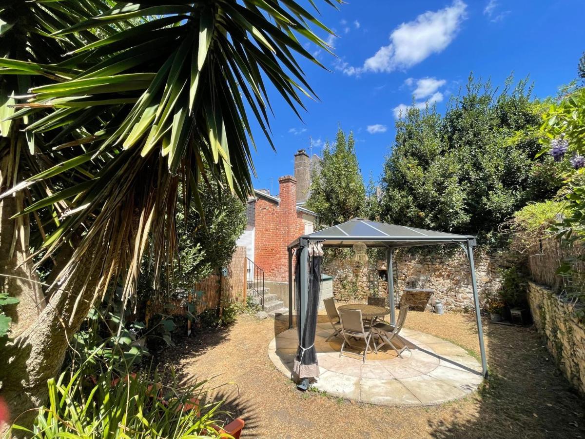 Le Patio, Coeur De Ville Avec Garage Et Jardin Vannes Bagian luar foto